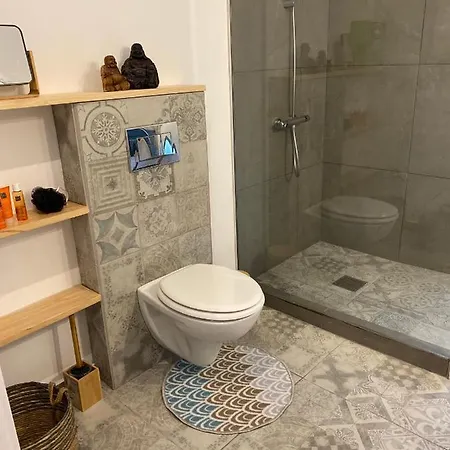 Sophia By Alma Daire Caniço