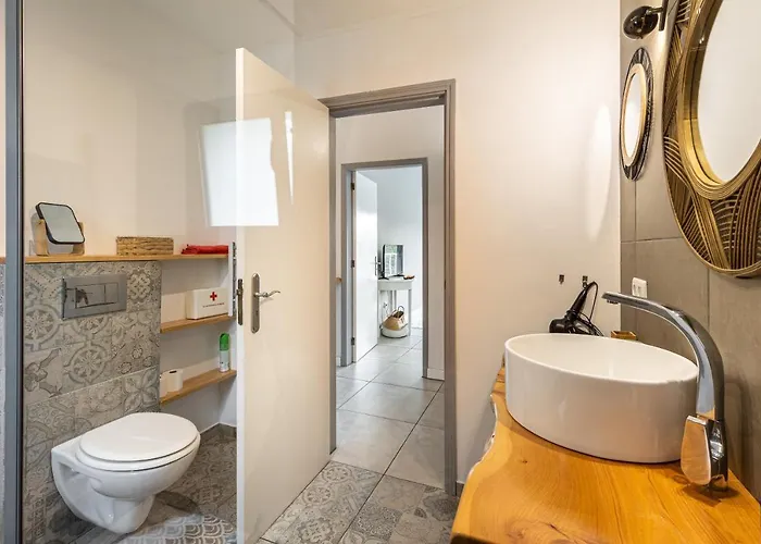 Sophia By Alma Apartment