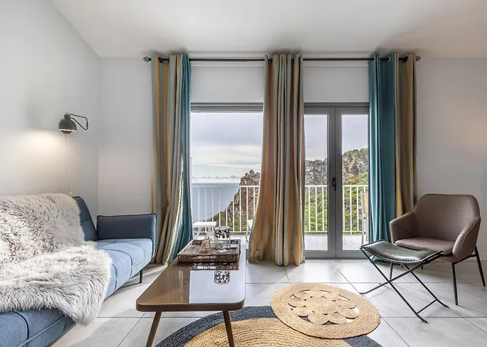 Sophia By Alma * Caniço